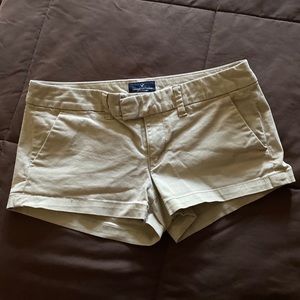 American Eagle size 4 khaki shorts